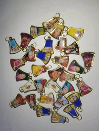 BELL LOCKET (12 PIECE)