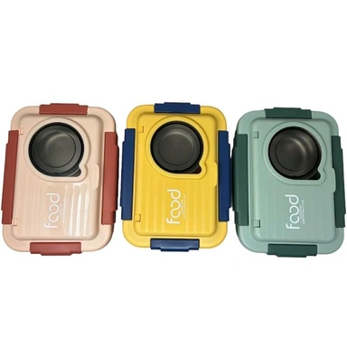 LUNCH BOXES AND BOTTLES