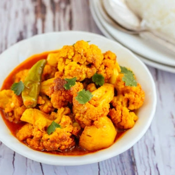 Aalu Gobhi Half