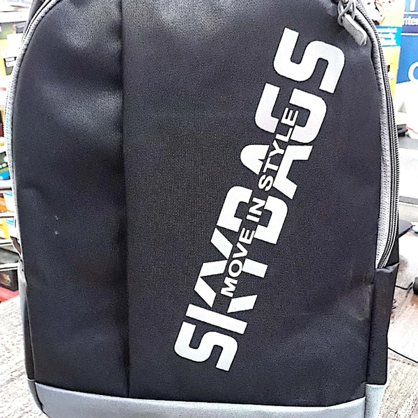 Skybags Laptop Carry Bag. Heavy  Chains. - Black and Grey., For 15.6" laptop's.