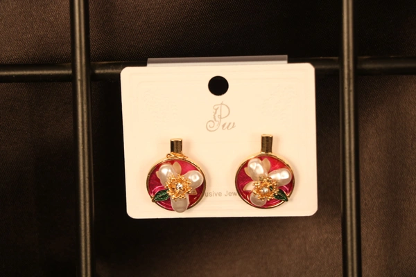 FANCY EARING - FREE SIZE