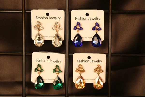 PARTY EARING - FREE SIZE