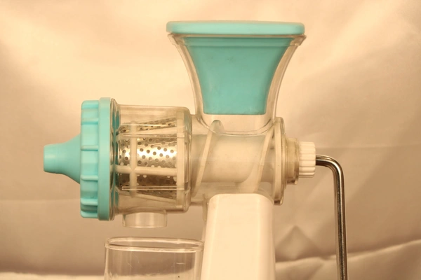 Fruit & Vegetable Steel Handle Juicer - Medium