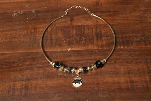 CHOKER - FREE SIZE, GOLDEN