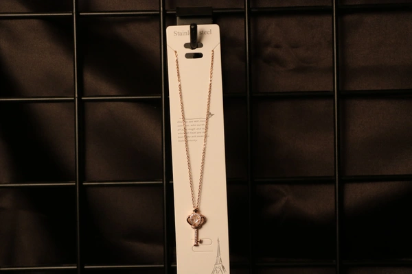 PENDANT - FREE SIZE, California