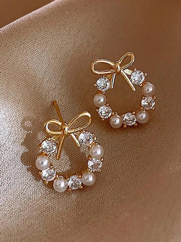 Crystal Pearl Earing Stud For Women And Girls - free size, white & golden