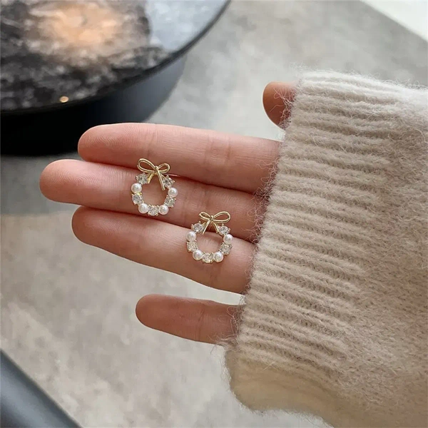 Crystal Pearl Earing Stud For Women And Girls - free size, white & golden
