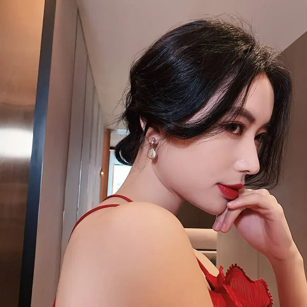 Korean Crystal Sparkling Diamond Pearl Drop Earring For Women Gold For Women And Girls Less - free size, golden