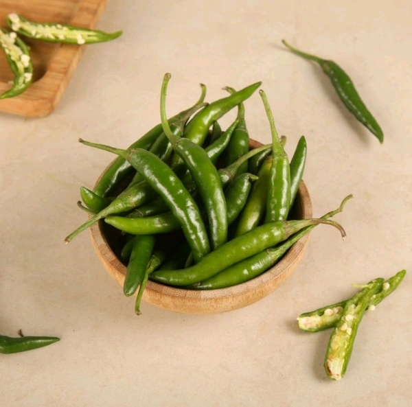 Green Chilli (हरी मिर्च) - 100g