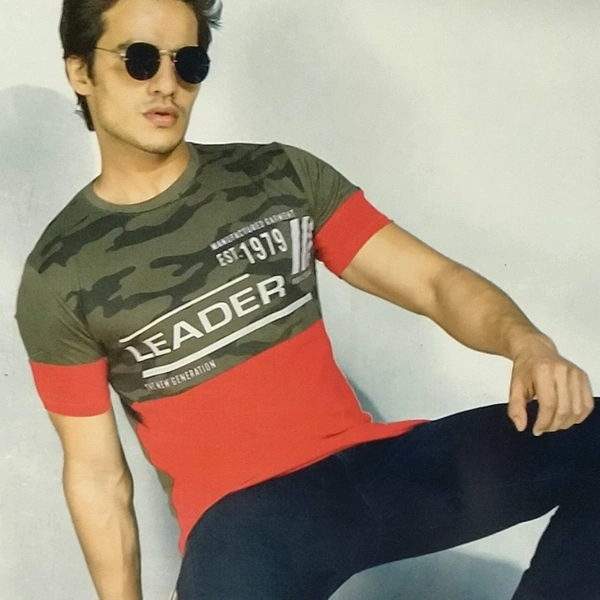 T Shirt For Men  - red, M