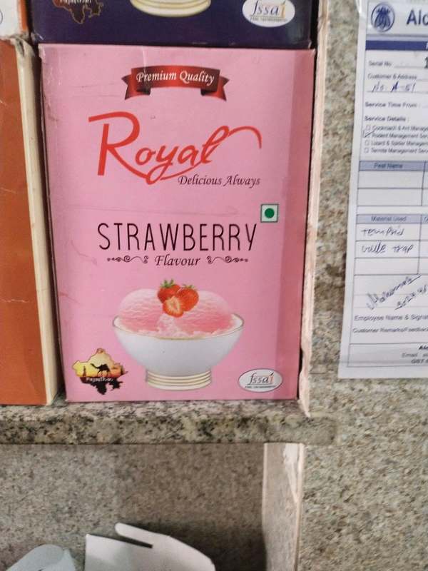 Royal Strawberry Ice Cream ( 4 ltr )