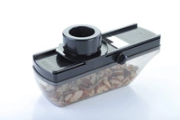 Dry fruit slicer