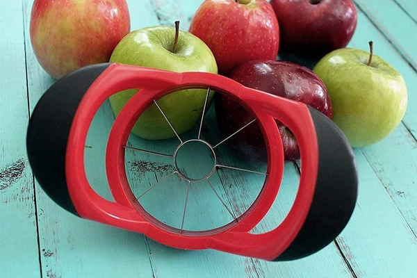 Apple cutter
