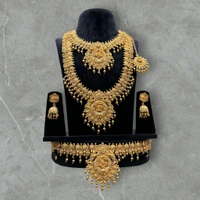 ANTIQUE GOLD BRIDAL SET