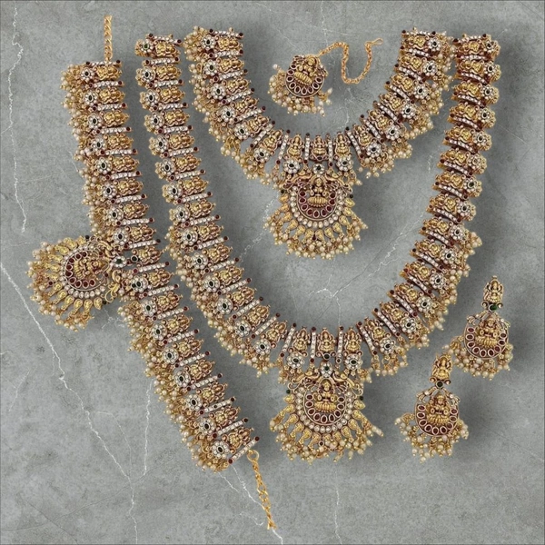 BEATS BRIDAL SET 