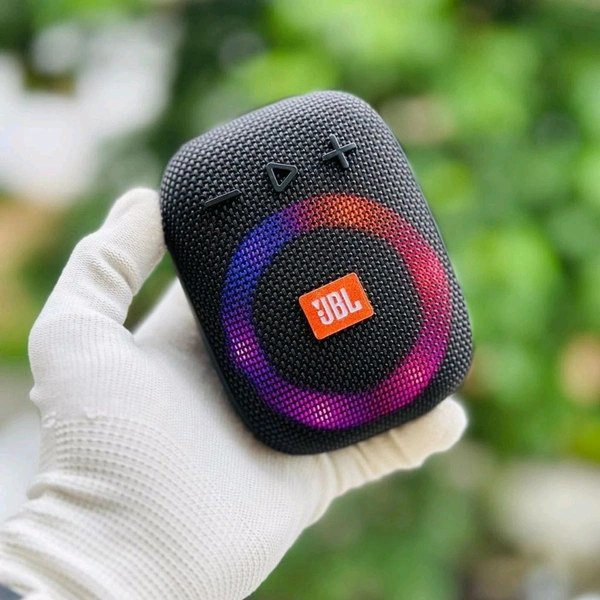 2024 Hot Sales Wind3s 5W Speaker Ipx6 Wireless Portable Mini FM/TF/USB/TWs/ RGB LED/Bt Speaker | Removable Sticker - Black