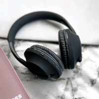 700 + Ultra Best Quality Headphones, Wireless And Connected With iOS & Android