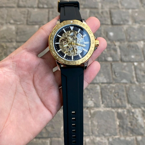 Analog Bannon Modern Original Japanese Automatic Engine Watch