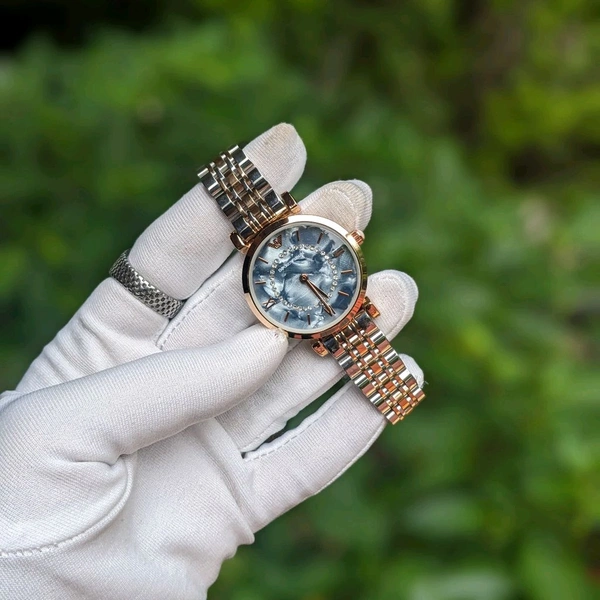 Analog Chronograph 32MM Top Quality Collection With High Quality Strap Best Finishing Body & Case