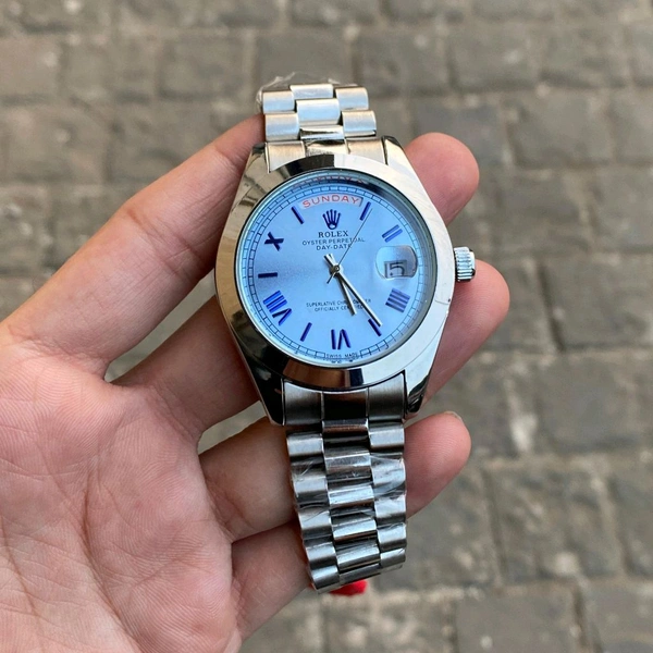 Analog Day Date High Quality Quartz Movement Collection With High Quality Strap Best finishing Body & Case