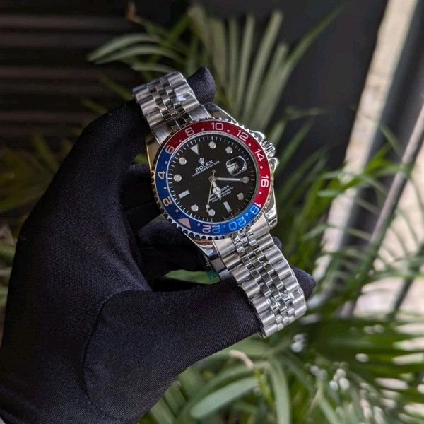 Analog Day Date High Quality Quartz Movement Collection With High Quality Strap Best finishing Body & Case