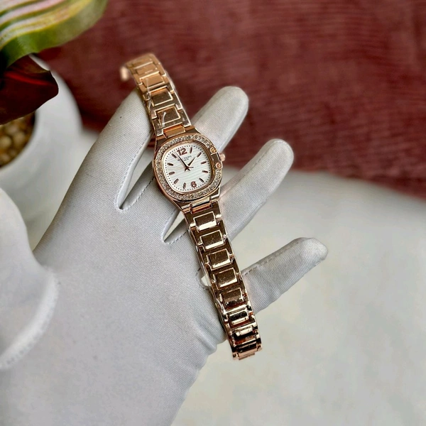 Analog High End Battery Operated Quartz Movement Watch For Her | A Beautiful Watch Designed To Stand The Test Of Time