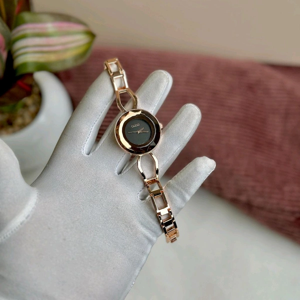 Analog High End Battery Operated Quartz Movement Watch For Her | A Beautiful Watch Designed To Stand The Test Of Time