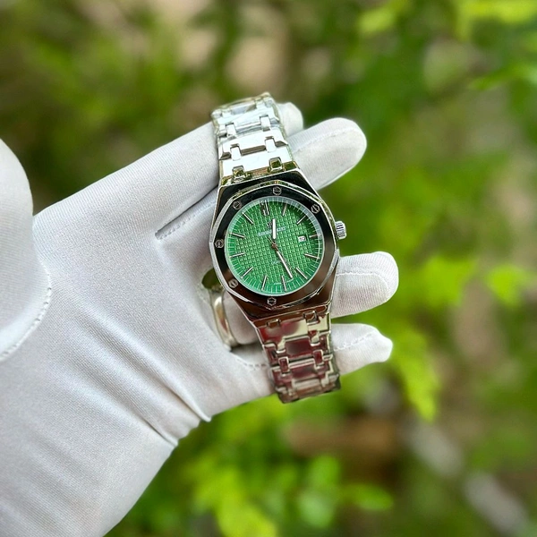 Analog High Quality Quartz Movement Collection With High Quality Strap Best finishing Body & Case