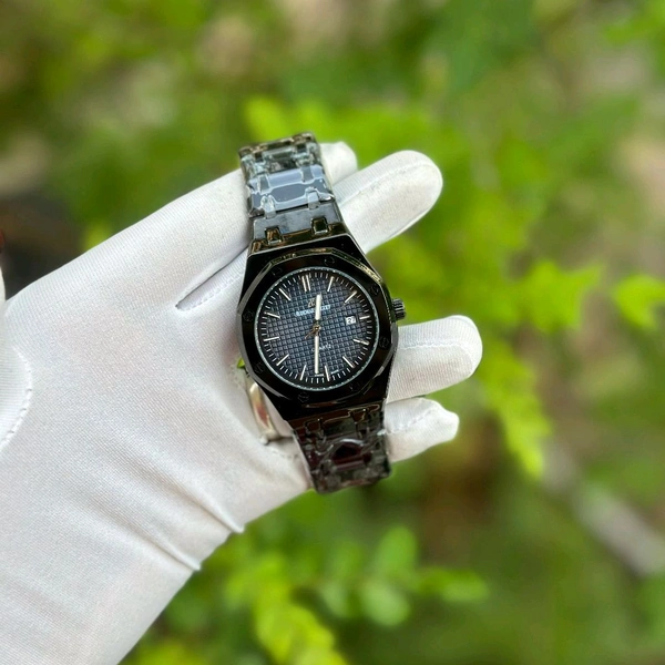 Analog High Quality Quartz Movement Collection With High Quality Strap Best finishing Body & Case