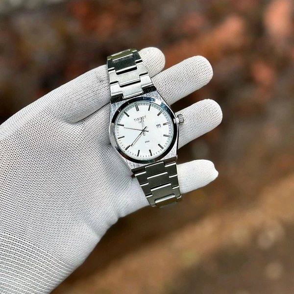 Analog High Quality Quartz Movement Collection With High Quality Strap Best finishing Body & Case