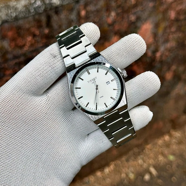 Analog High Quality Quartz Movement Collection With High Quality Strap Best finishing Body & Case