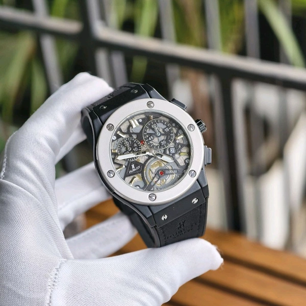 Analog High Quality Quartz Movement Collection With High Quality Strap Best finishing Body & Case