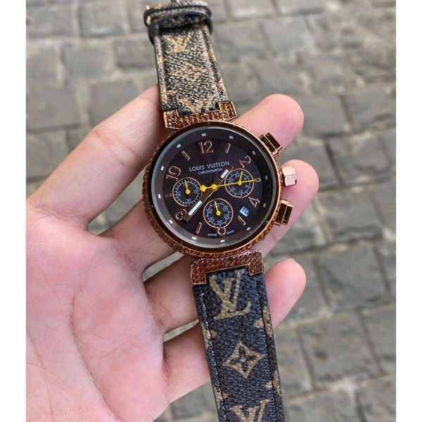 Analog High Quality Quartz Movement High Quality Collection With High Quality Strap Best finishing Body & Case