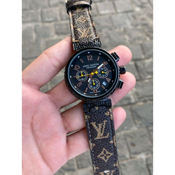 Analog High Quality Quartz Movement High Quality Collection With High Quality Strap Best finishing Body & Case