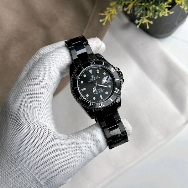 Analog High Quality Quartz Movement Watch Collection With High Quality Strap Best finishing Body & Case - Black