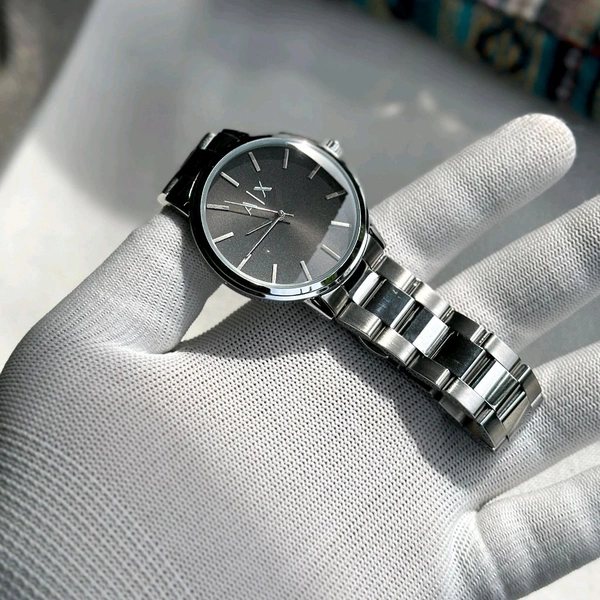 Analog High Quality Quartz Movement Watch Collection With High Quality Strap Best finishing Body & Case