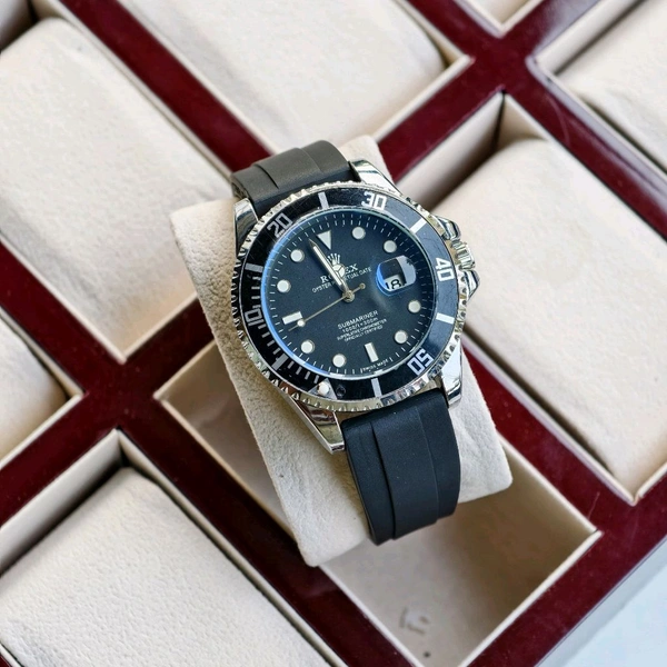 Analog High Quality Quartz Movement Watch With High Quality Strap Best finishing Body & Case