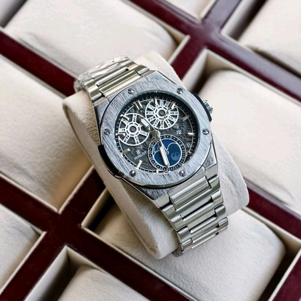 Analog High Quality Quartz Movement Watch With High Quality Strap Best finishing Body & Case