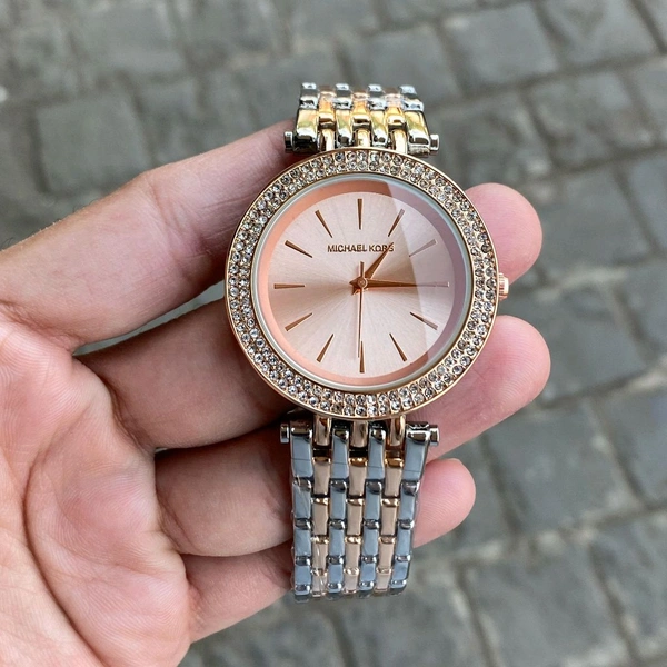 Analog MK3553 Unbeatable & Powerful battery operated machinery Watch