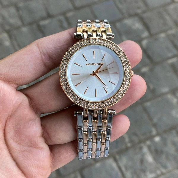 Analog MK3553 Unbeatable & Powerful battery operated machinery Watch