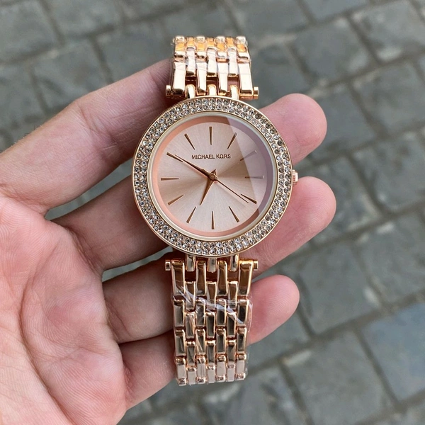 Analog MK3553 Unbeatable & Powerful battery operated machinery Watch