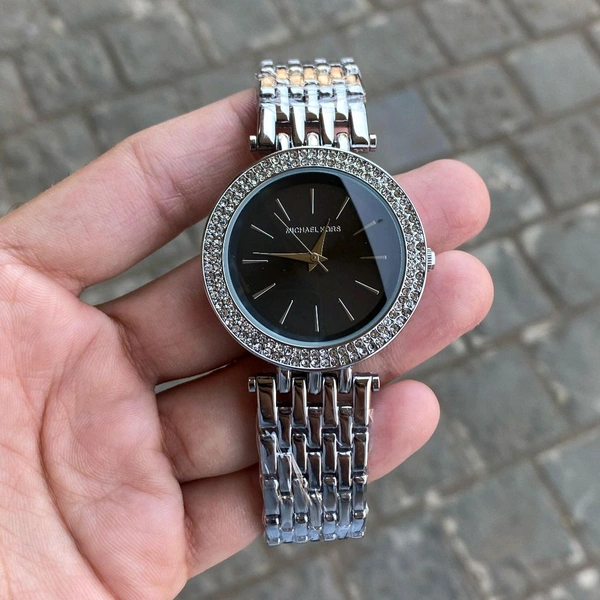 Analog MK3553 Unbeatable & Powerful battery operated machinery Watch