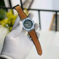 Analog Most Demanded Trending Analog Watch With High Quality Strap Best Finishing Body & Case - Brown