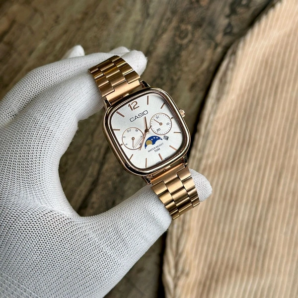 Analog Most Demanded Trending Analog Watch With High Quality Strap Best Finishing Body & Case