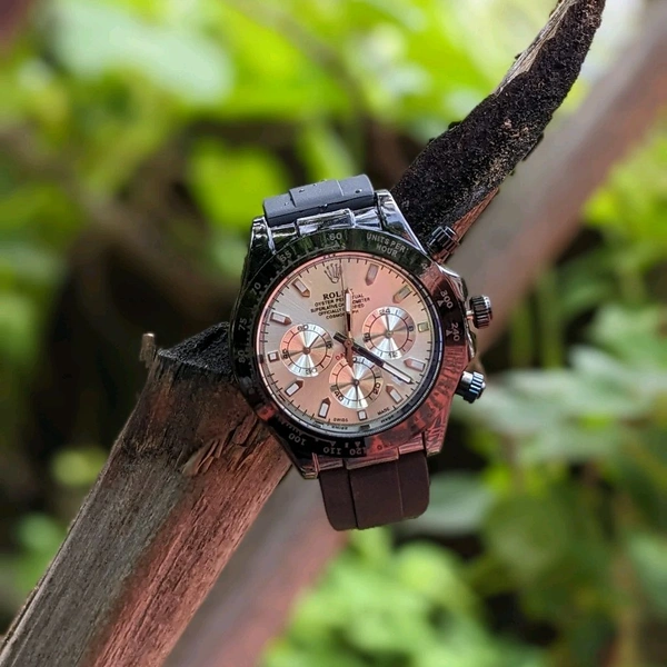 Analog Quartz Movement Collection With High Quality Strap Best finishing Body & Case