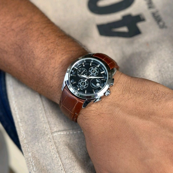 Analog Quartz Movement Top Quality Watch With High Quality Strap Best finishing Body & Case