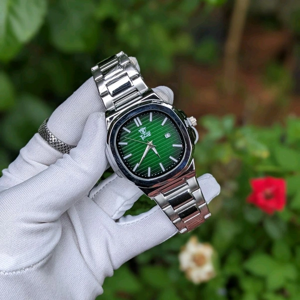 Analog Quartz Movement Watch Budget With High Quality Strap Best finishing Body & Case