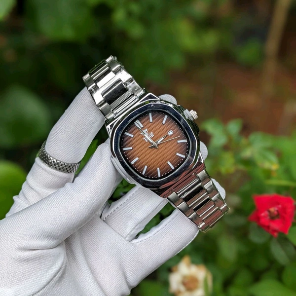 Analog Quartz Movement Watch Budget With High Quality Strap Best finishing Body & Case