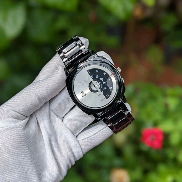 Analog Quartz Movement Watch Collection With High Quality Strap Best finishing Body & Case