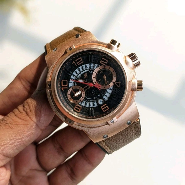 Analog Quartz Movement Watch With High Quality Strap Best finishing Body & Case